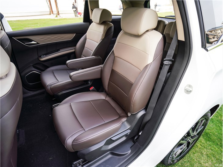 2023 NEW BYD SONG MAX DMI MPV