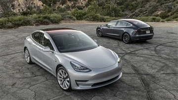 Yog Tus Qauv Tshiab 3 Los? Tesla Intensifies Inventory Clearance in the Unite...