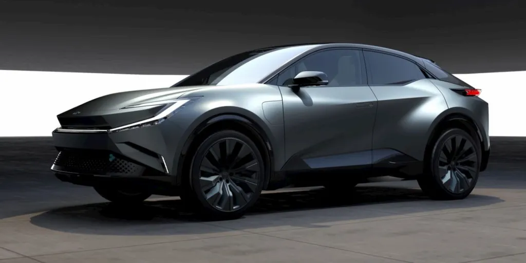 Toyota tuaj yeem koom tes nrog Suzuki los tsim cov tsheb fais fab me me