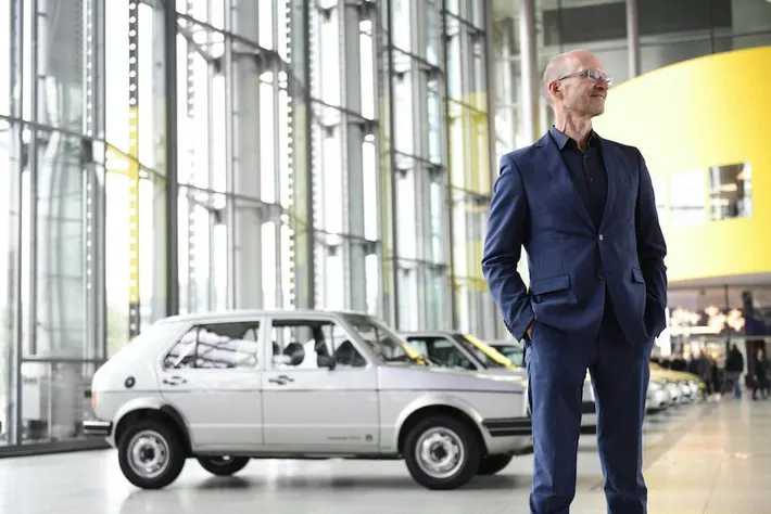 Yav dhau los Volkswagen Group Ntiaj Teb Tsim Lub taub hau koom nrog Changan T...