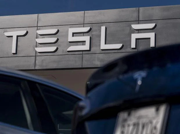 Ua raws li BYD, Tesla kuj tseem txo cov nqi tseem ceeb hauv lub teb chaws Yel...